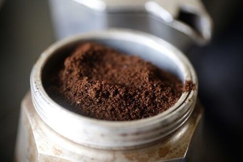 Ground coffee for Italian coffee makers