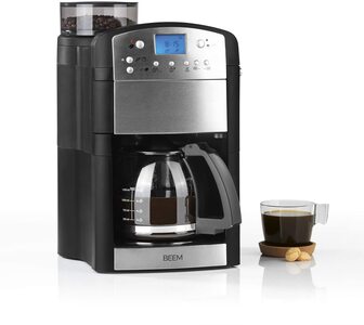 The Beem Fresh Aroma Perfect coffee machine preparing coffee